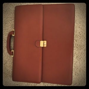 Valentino les sacs. Made in Italy brown leather